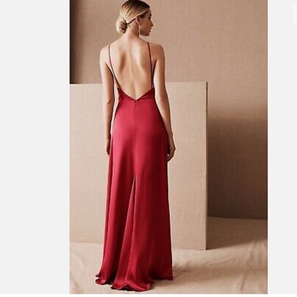 Fame and Partners
The Rosabel Dress - Picture 4 of 9